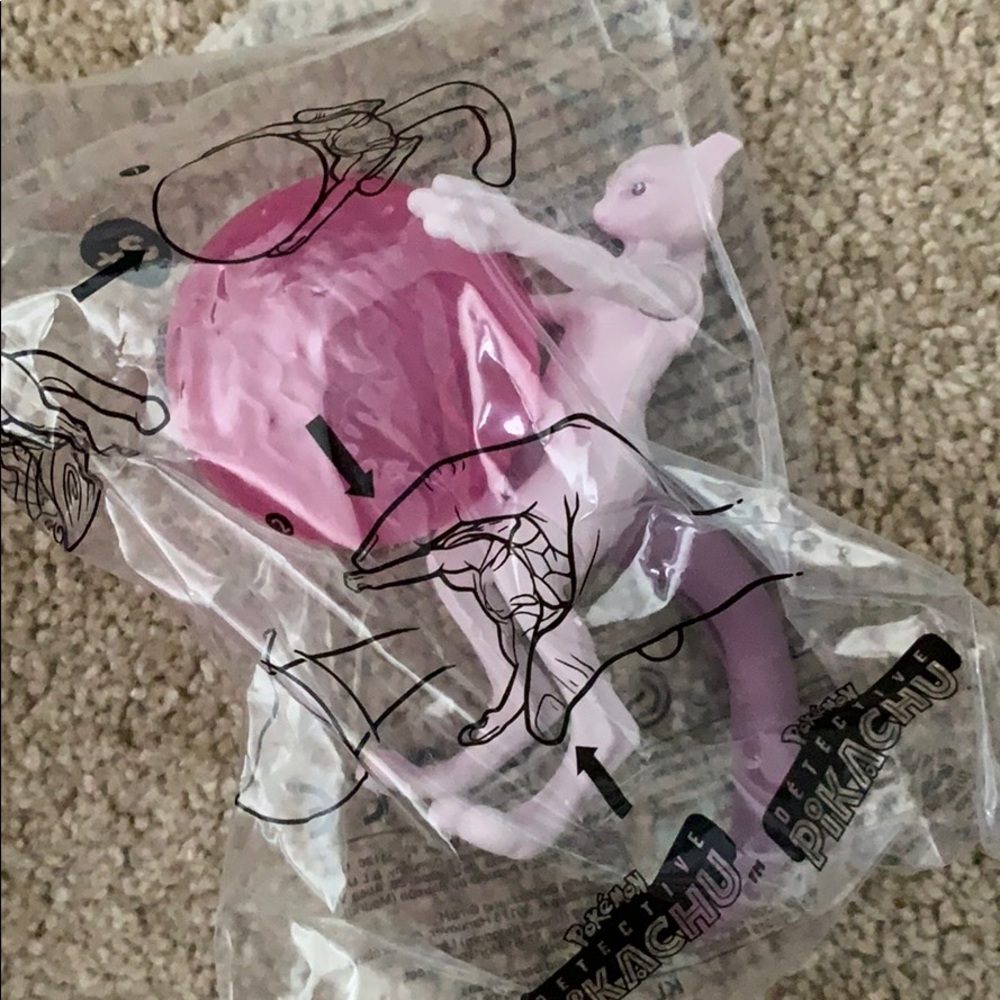 Pokémon Detective Pikachu mew two